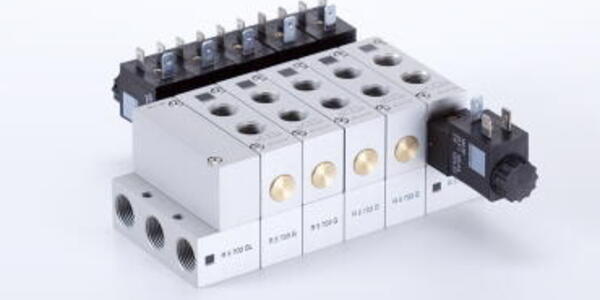 Valves for manifolds