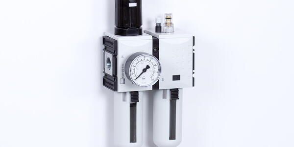 Semiautomatic drain