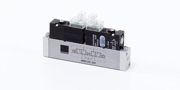 Double 3/2-way valves